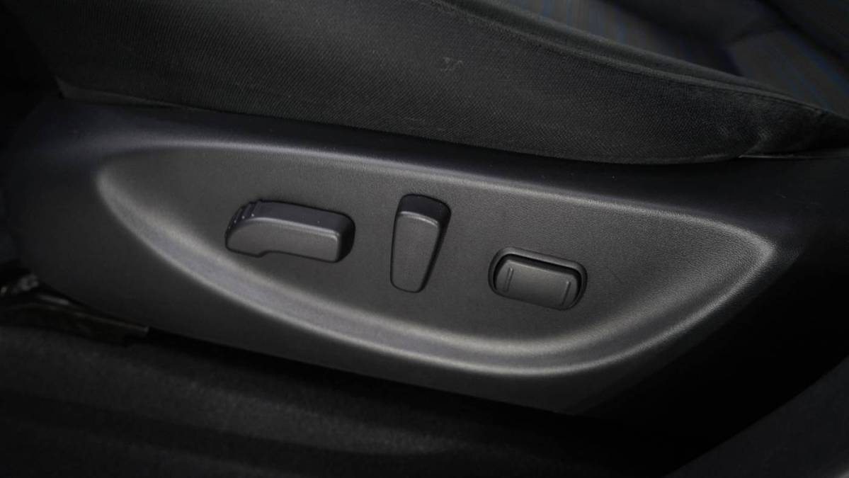 2020 Nissan LEAF - Images - 19