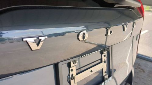 2022 Volvo XC90 - Images - 12