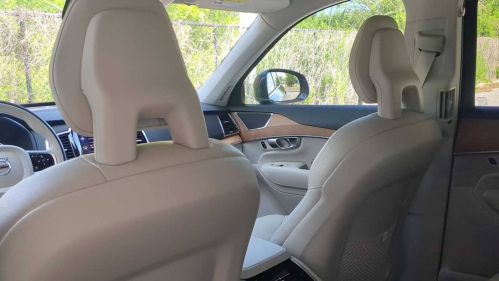 2022 Volvo XC90 - Images - 19