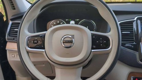 2022 Volvo XC90 - Images - 24