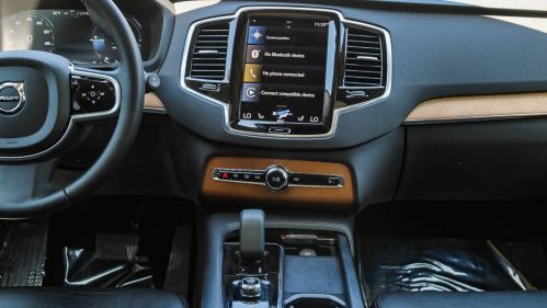 2022 Volvo XC90 - Images - 13