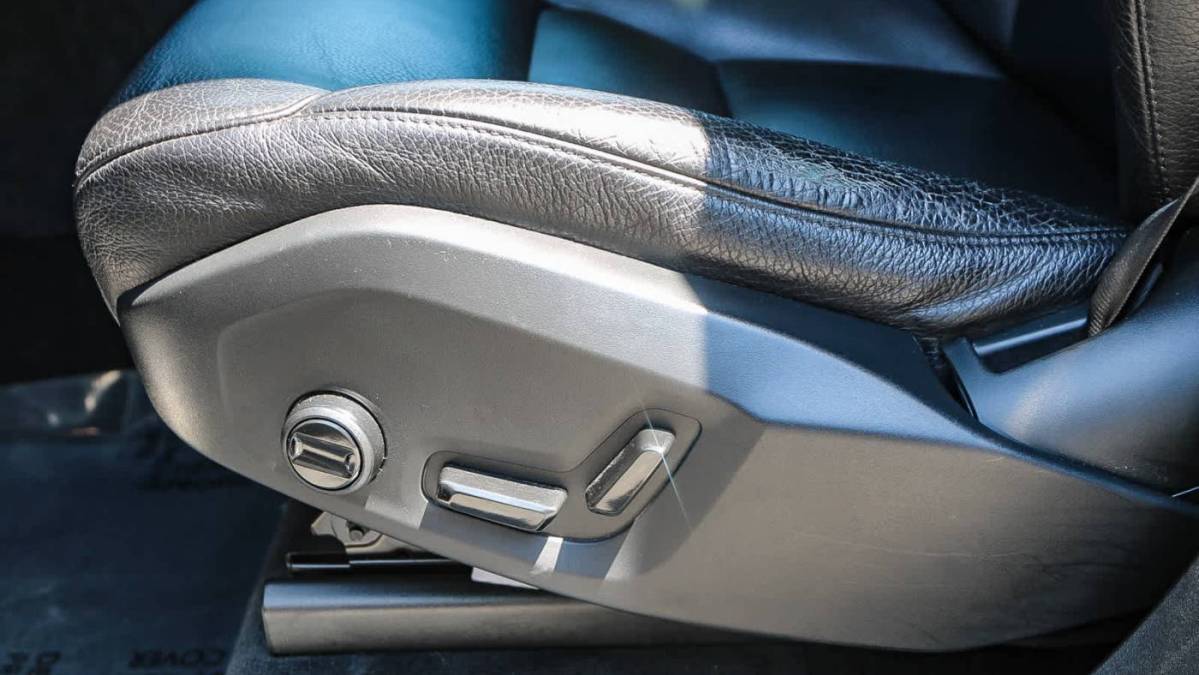2022 Volvo XC90 - Images - 22