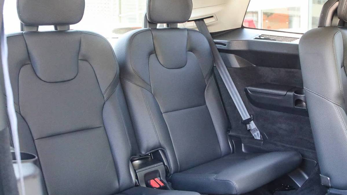 2022 Volvo XC90 - Images - 28