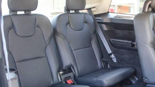 2022 Volvo XC90 - Images - 28