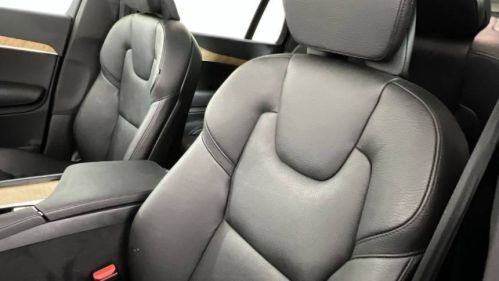2022 Volvo XC90 - Images - 13