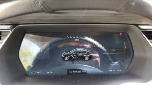 2014 Tesla Model S 5YJSA1H17EFP44339