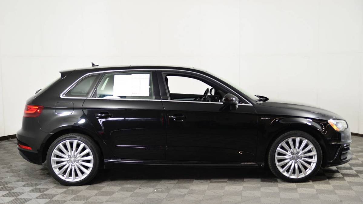 2016 Audi A3 Sportback e-tron - Images - 3