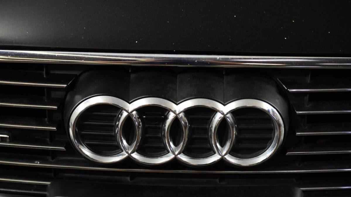2016 Audi A3 Sportback e-tron - Images - 8