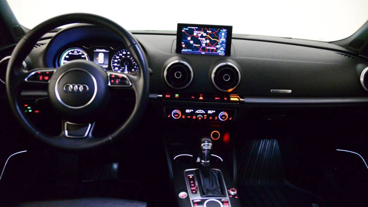 2016 Audi A3 Sportback e-tron - Images - 22
