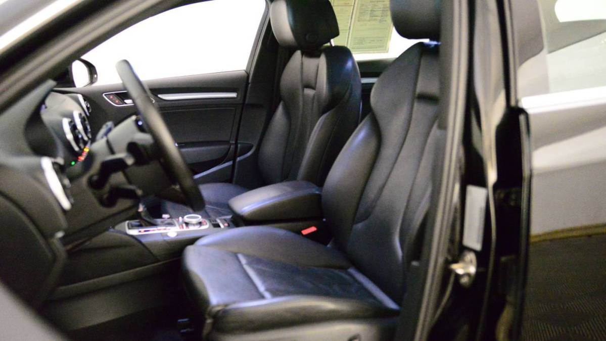2016 Audi A3 Sportback e-tron - Images - 23