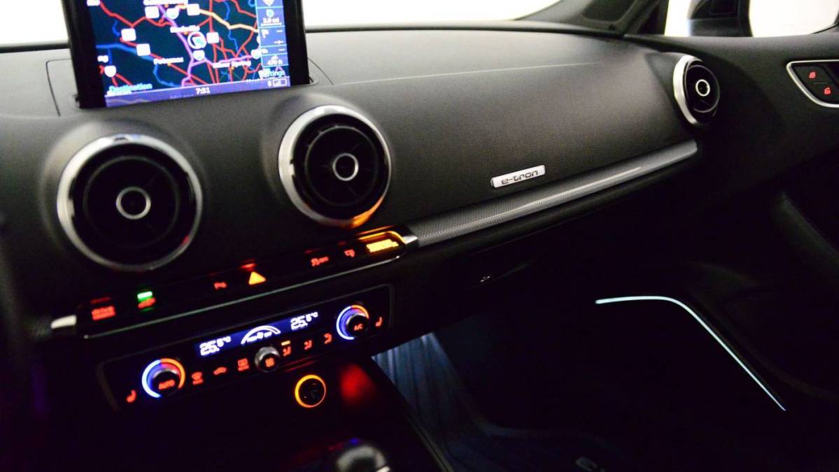 2016 Audi A3 Sportback e-tron - Images - 28
