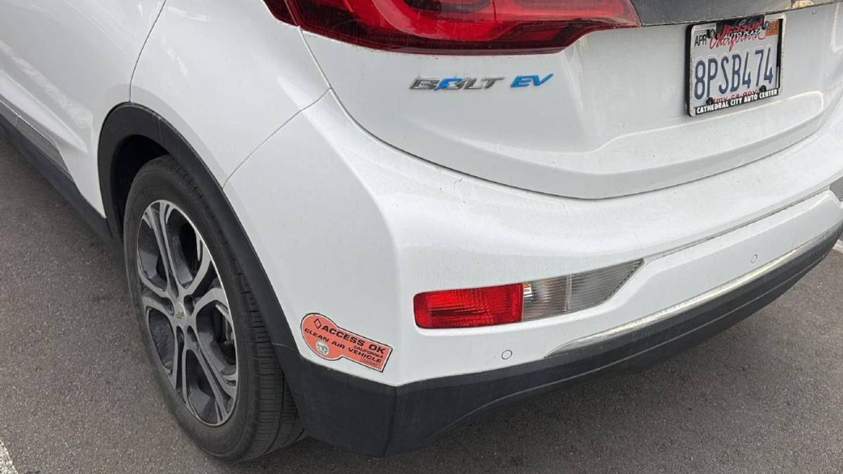 2020 Chevrolet Bolt - Images - 2
