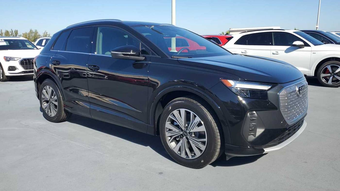 2025 Audi Q4 e-tron WA1B5BFZ3SP043439