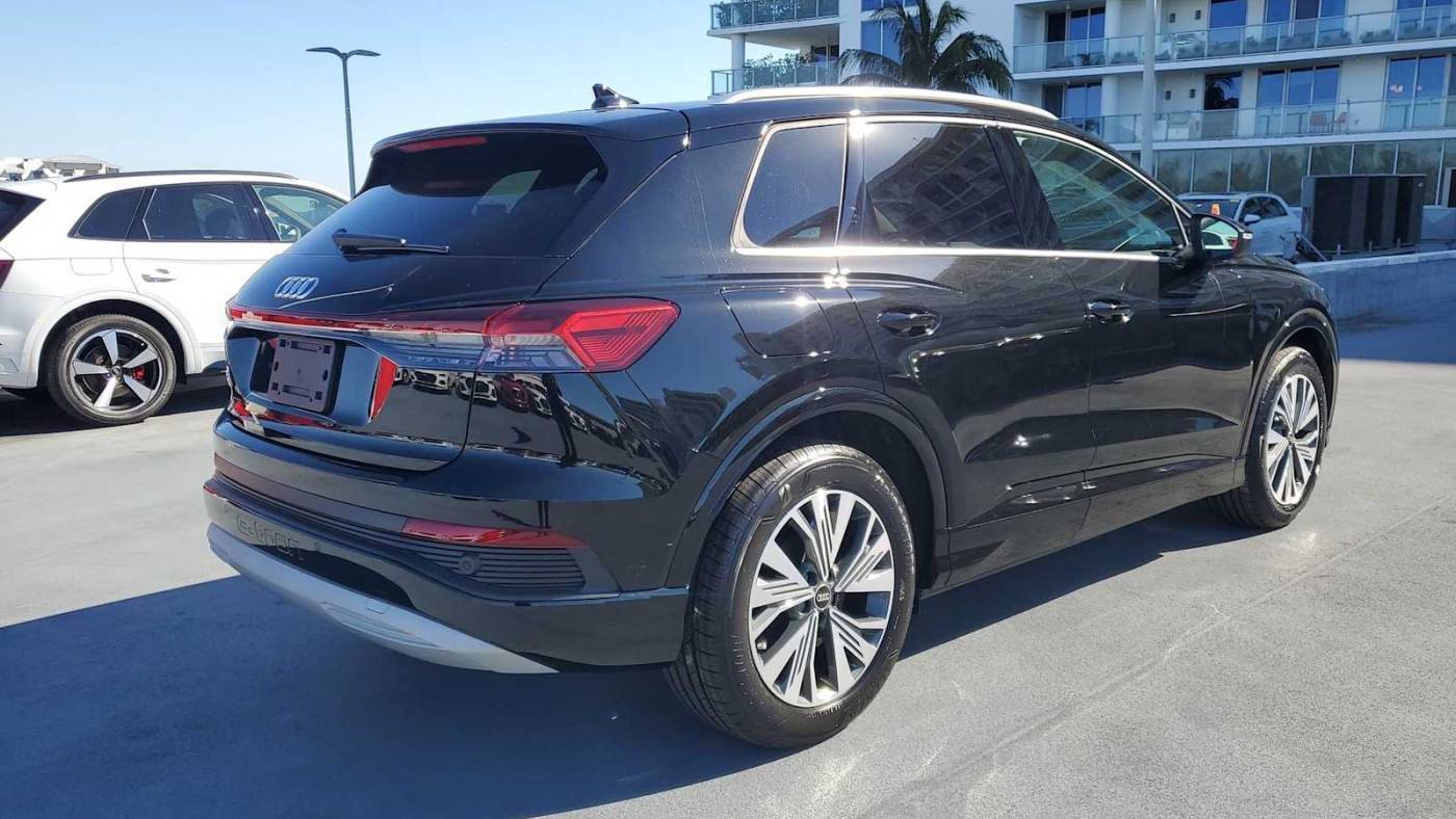 2025 Audi Q4 e-tron WA1B5BFZ3SP043439