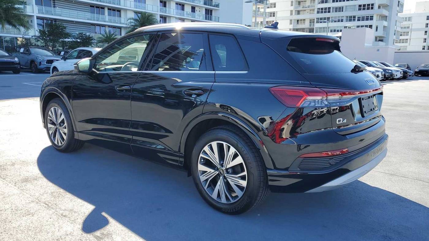 2025 Audi Q4 e-tron WA1B5BFZ3SP043439