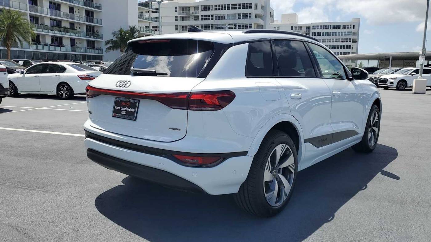 2025 Audi Q6 e-tron WA114BGF0SA032212
