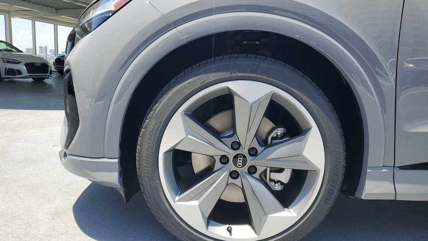 2025 Audi Q4 e-tron WA1LUBFZ8SP045081