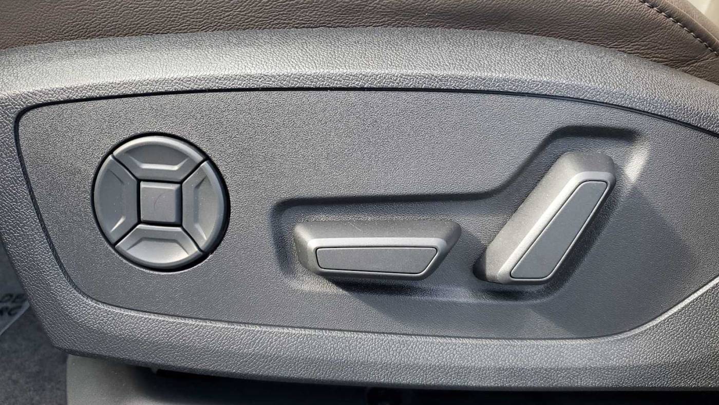 2025 Audi Q6 e-tron WA114BGFXSA018687