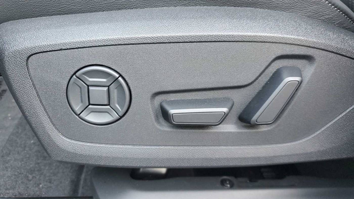 2025 Audi Q6 e-tron WA124BGF7SA017601