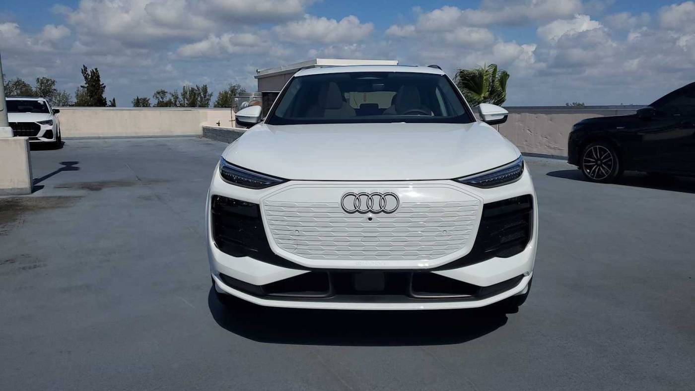2025 Audi Q6 e-tron WA124BGF0SA025443