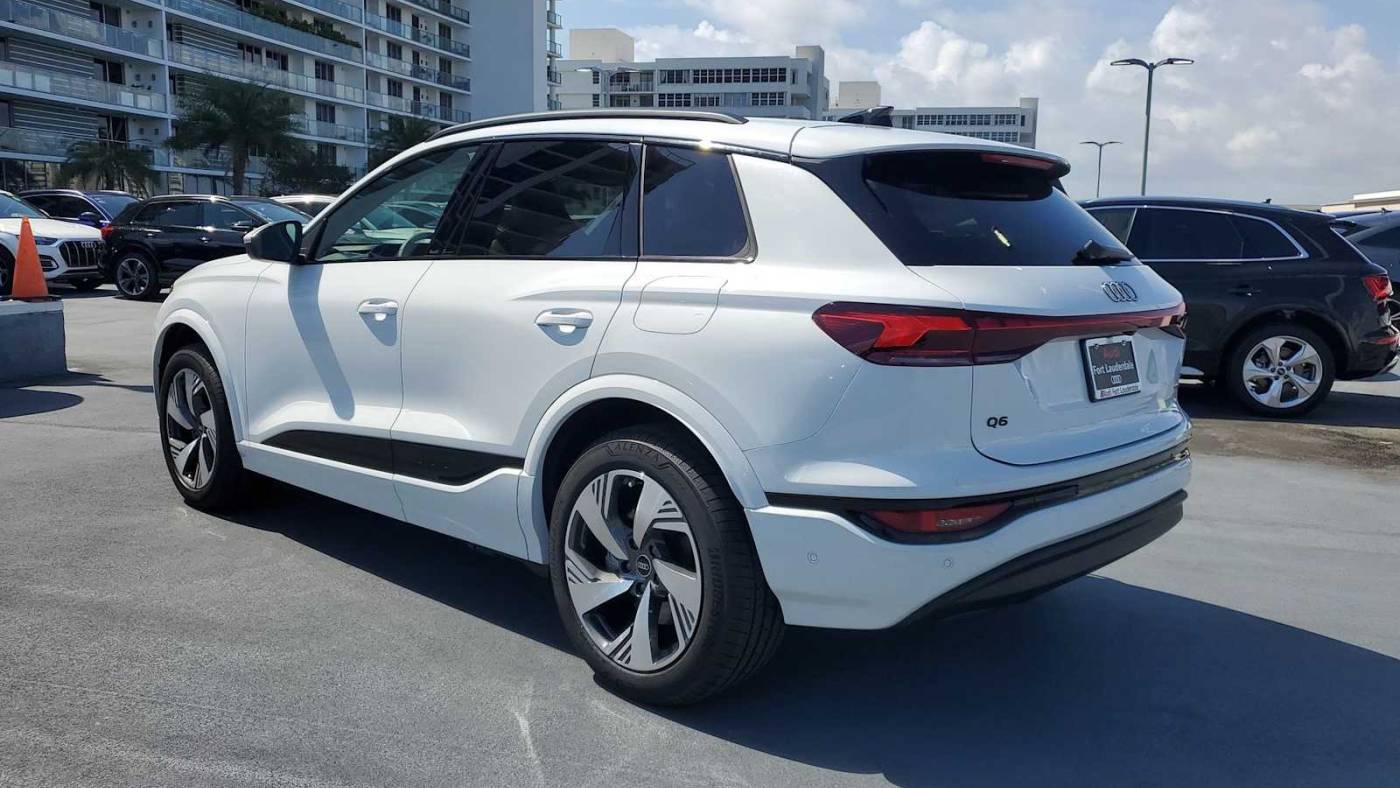 2025 Audi Q6 e-tron WA124BGF0SA025443