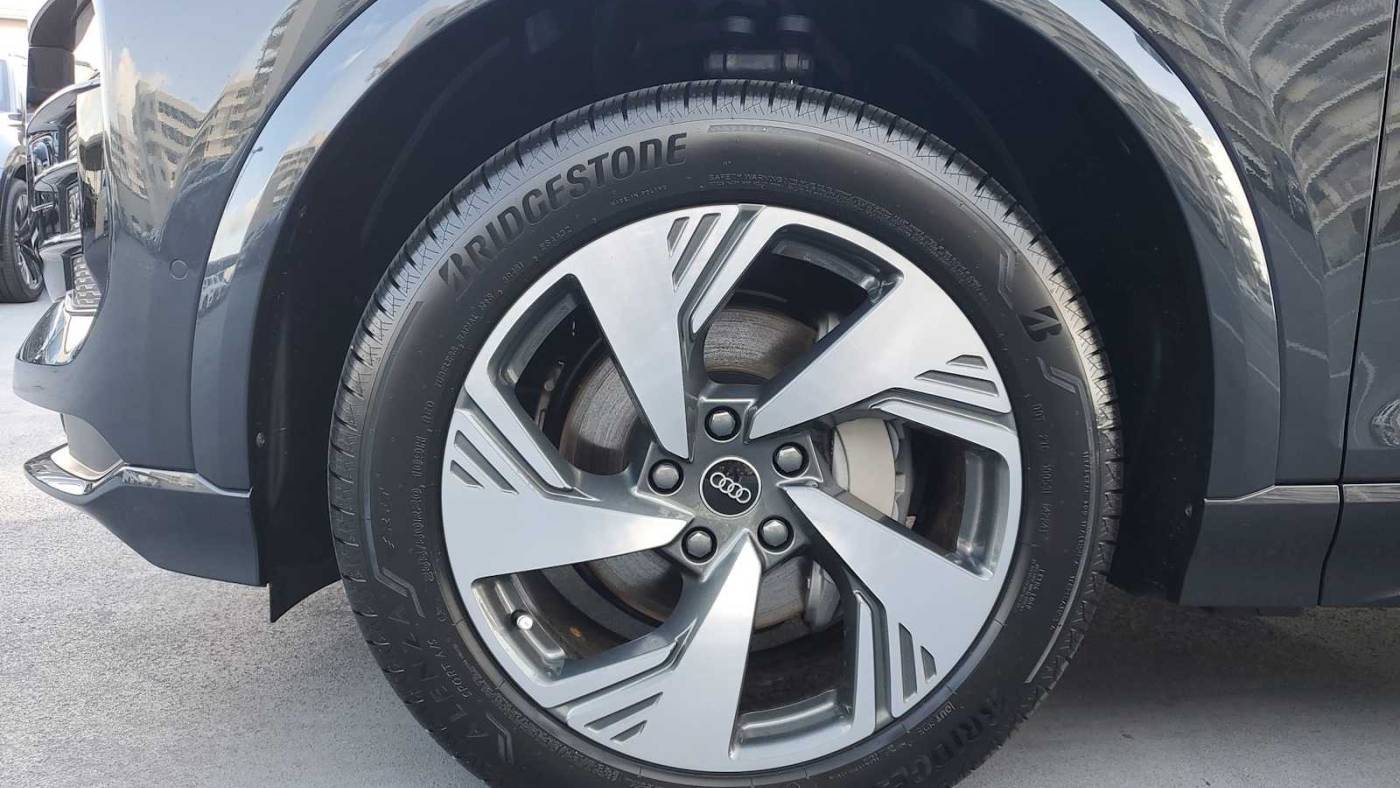 2025 Audi Q6 e-tron WA124BGF7SA017601