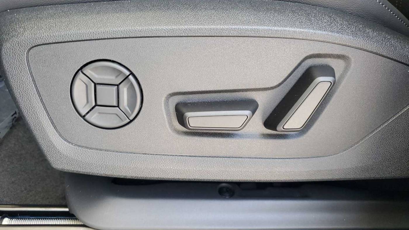 2025 Audi Q6 e-tron WA124BGF7SA036486