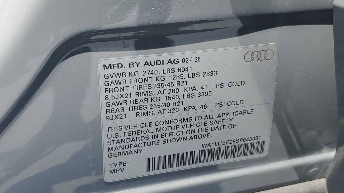 2025 Audi Q4 e-tron WA1LUBFZ8SP045081
