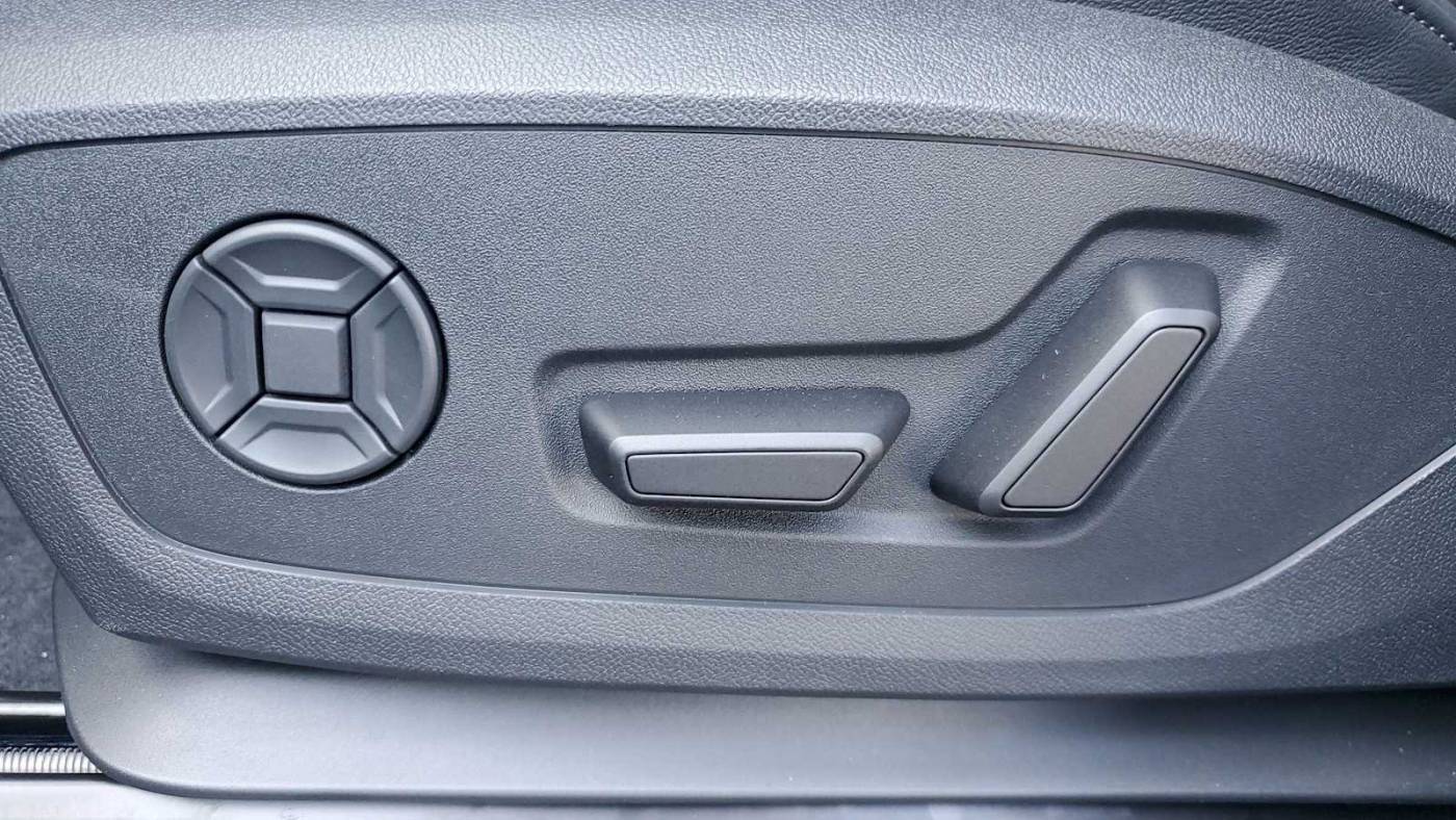 2025 Audi Q6 e-tron WA114BGF2SA033278