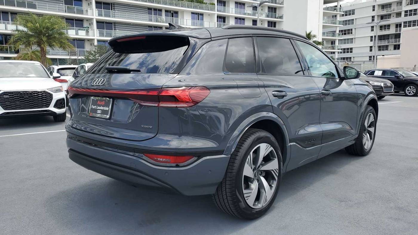 2025 Audi Q6 e-tron WA114BGF8SA036430