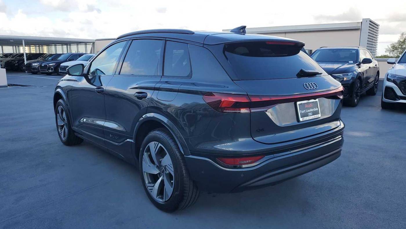 2025 Audi Q6 e-tron WA124BGF7SA017601