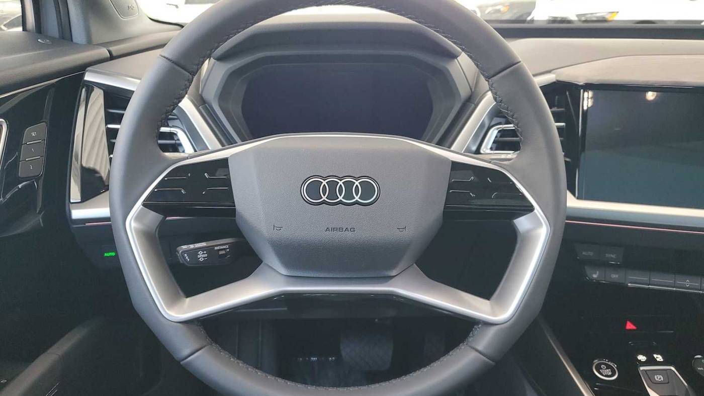 2025 Audi Q4 e-tron WA1LUBFZ8SP045081