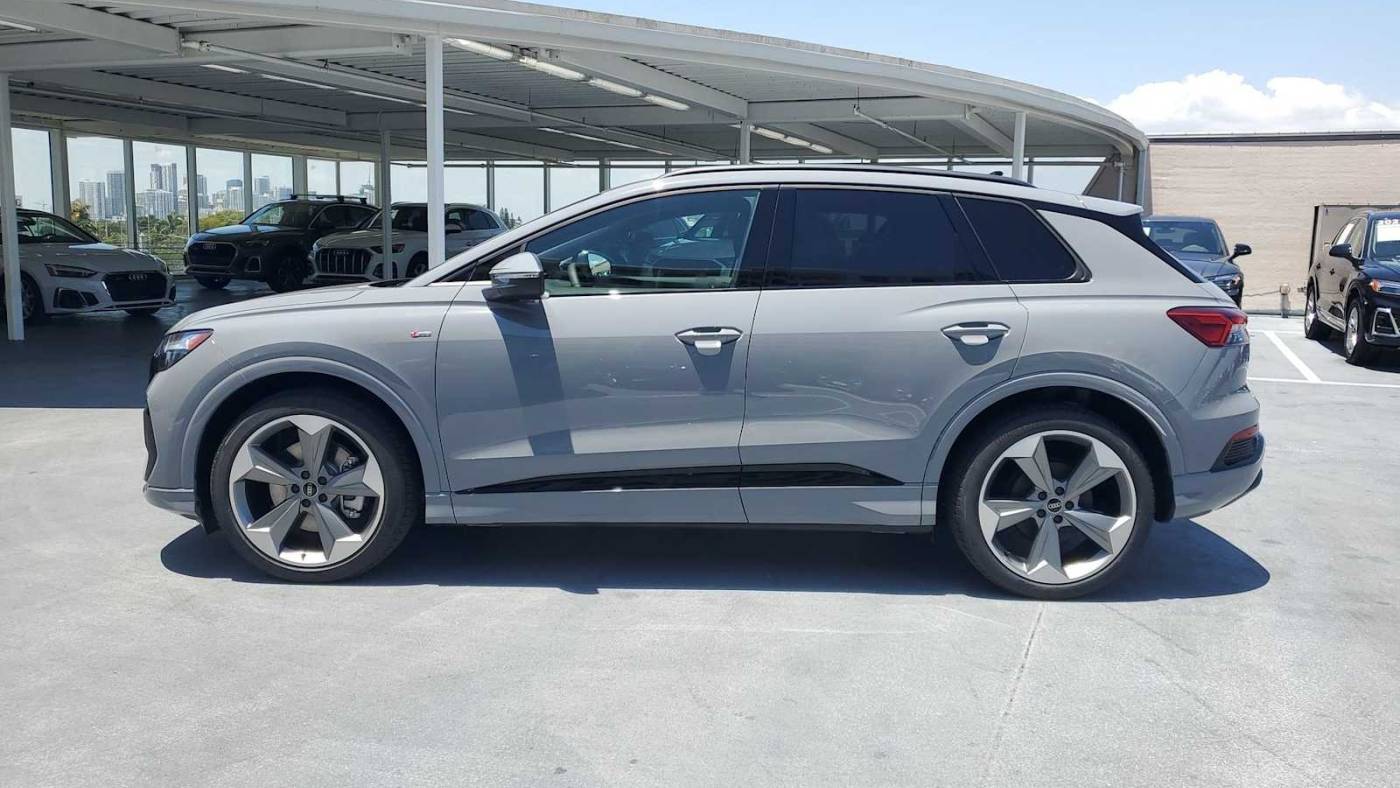 2025 Audi Q4 e-tron WA1LUBFZ8SP045081