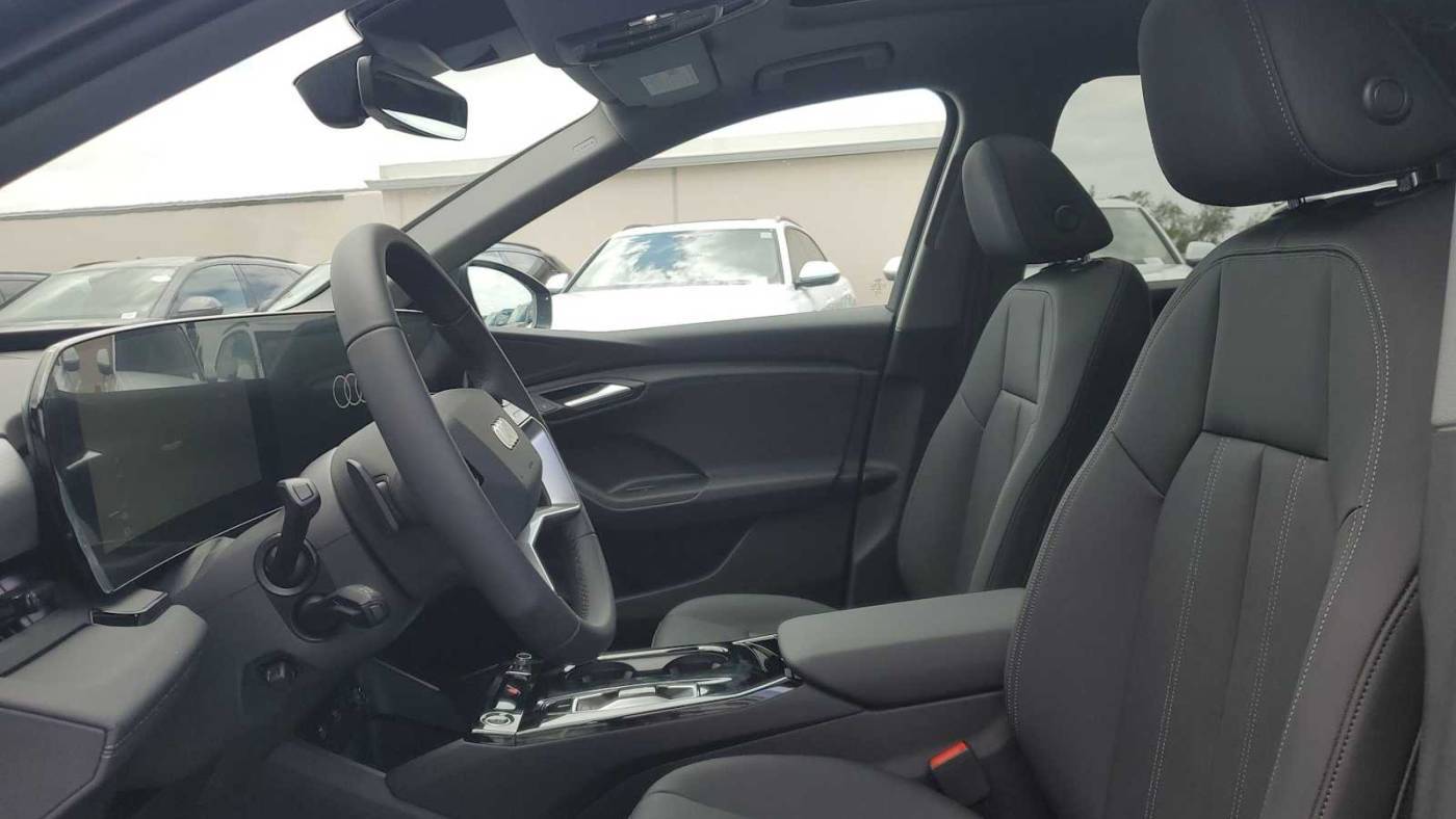 2025 Audi Q6 e-tron WA114BGF8SA036430