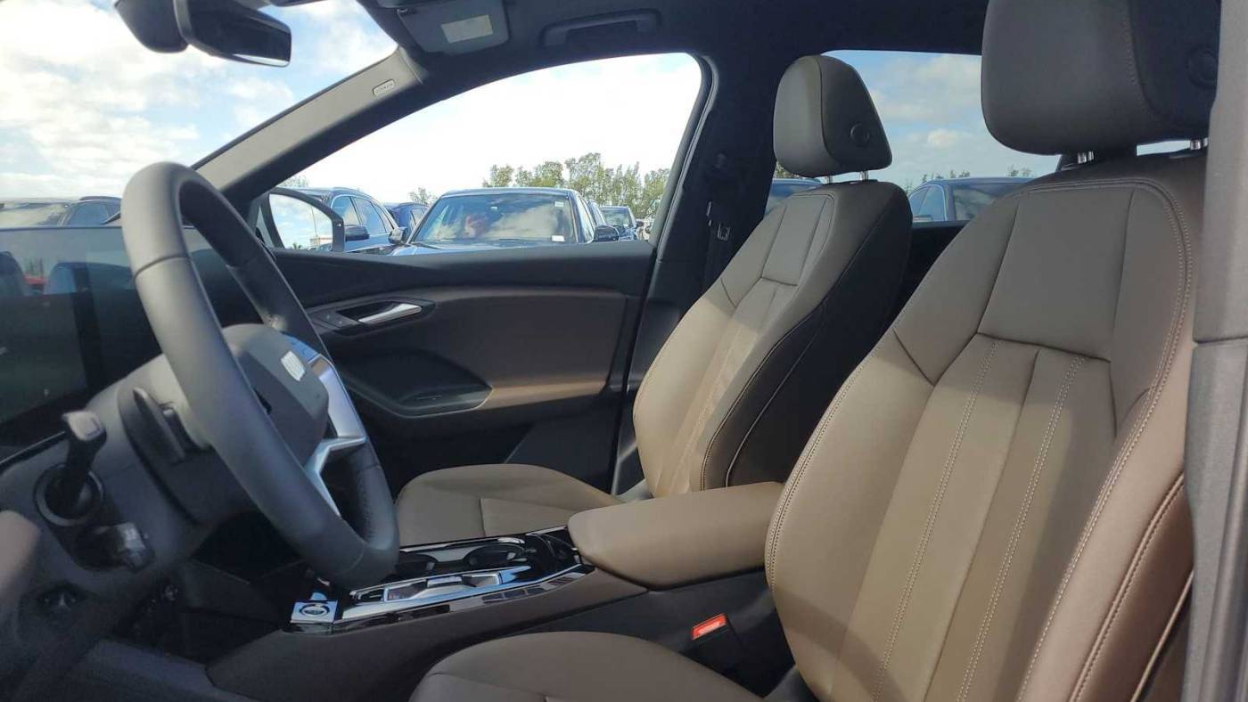 2025 Audi Q6 e-tron WA114BGFXSA018687