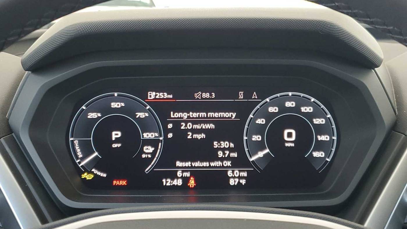 2025 Audi Q4 e-tron WA1LUBFZ8SP045081