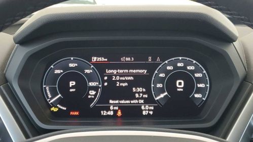 2025 Audi Q4 e-tron WA1LUBFZ8SP045081