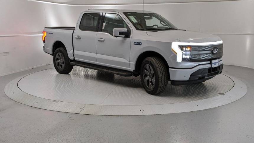 2025 Ford F-150 Lightning - Images - 1