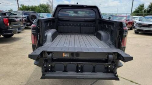 2025 GMC Sierra EV - Images - 8