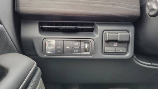 2025 GMC Sierra EV - Images - 17