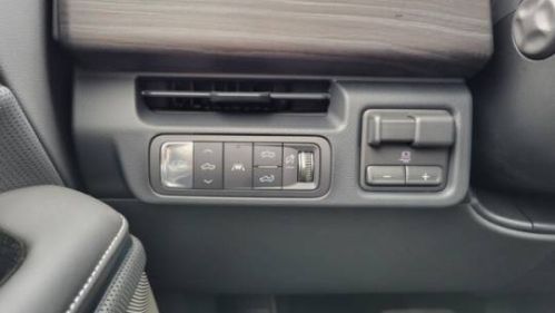 2025 GMC Sierra EV - Images - 17