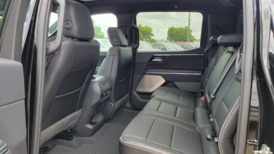 2025 GMC Sierra EV - Images - 30
