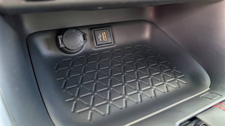 2025 Toyota RAV4 Plug-In Hybrid - Images - 20