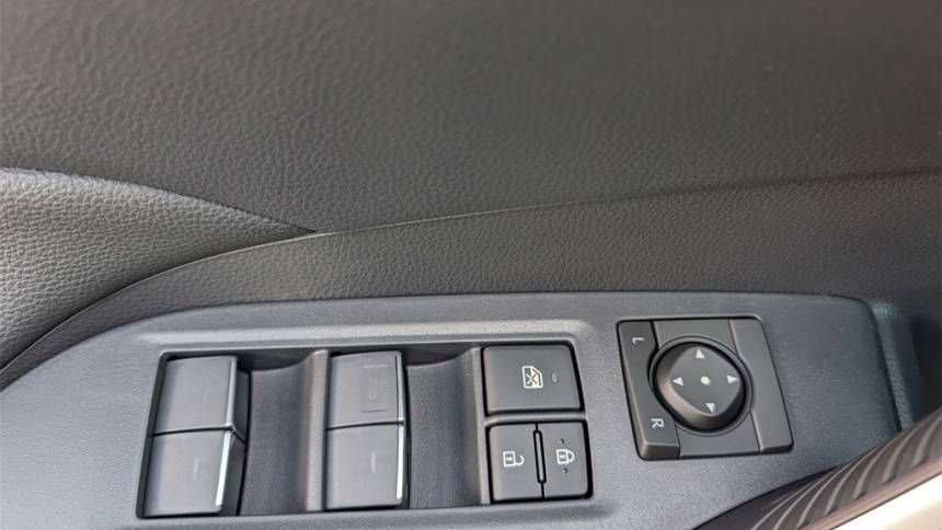 2025 Toyota RAV4 Plug-In Hybrid - Images - 27