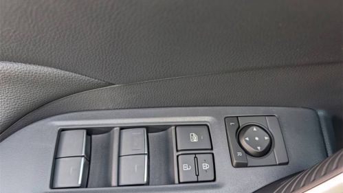 2025 Toyota RAV4 Plug-In Hybrid - Images - 27
