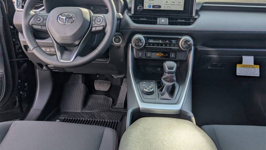 2025 Toyota RAV4 Plug-In Hybrid - Images - 29