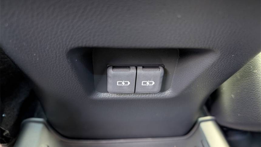 2025 Toyota RAV4 Plug-In Hybrid - Images - 31