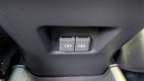 2025 Toyota RAV4 Plug-In Hybrid - Images - 31