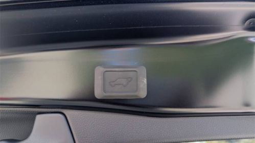 2025 Toyota RAV4 Plug-In Hybrid - Images - 33