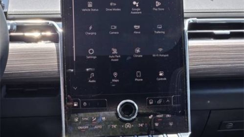 2025 GMC Sierra EV - Images - 15